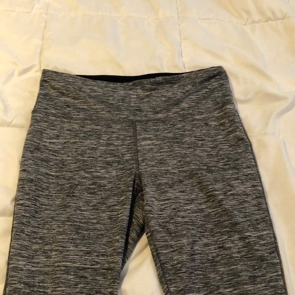 Grey workout leggings. Size medium.